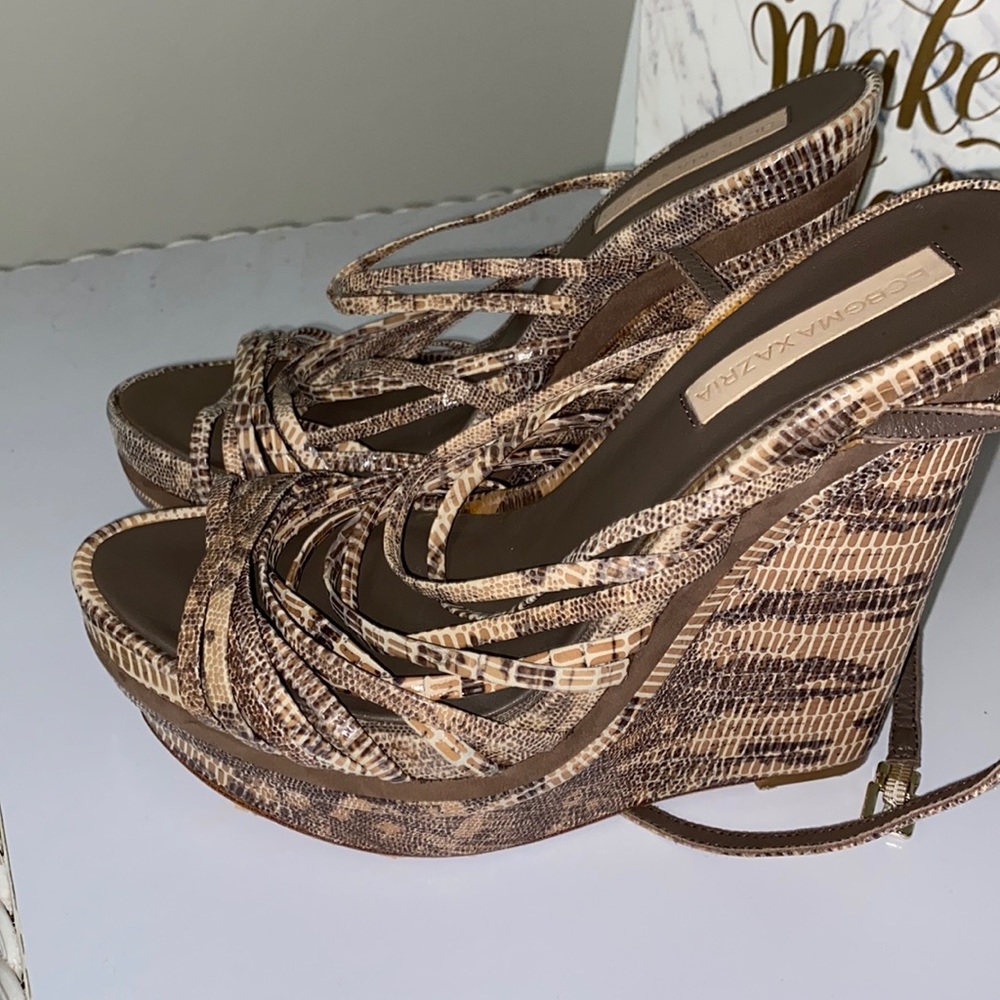 BCBGMAXAZRIA wedges